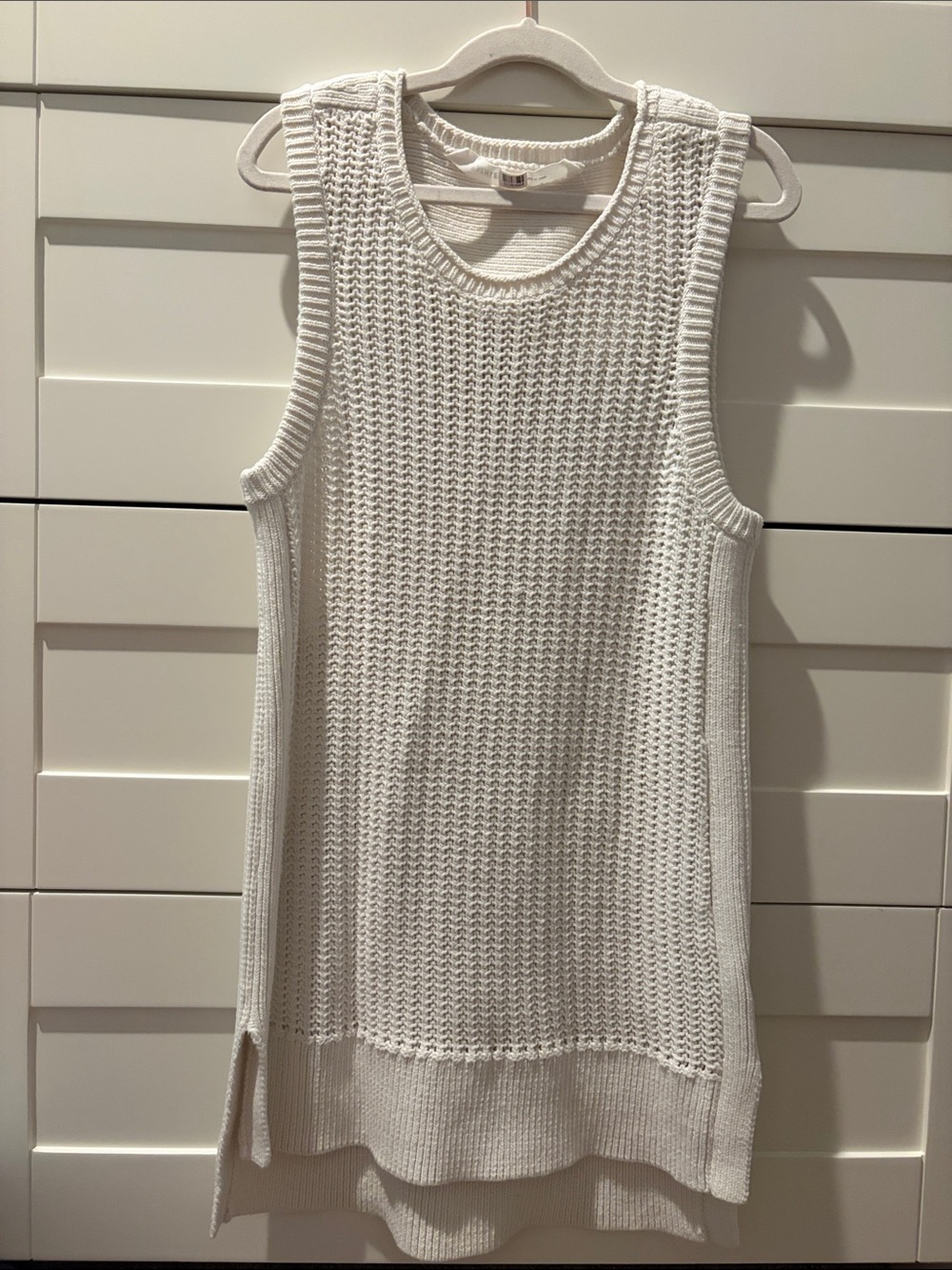 Athleta White Knit Sleeveless Top
